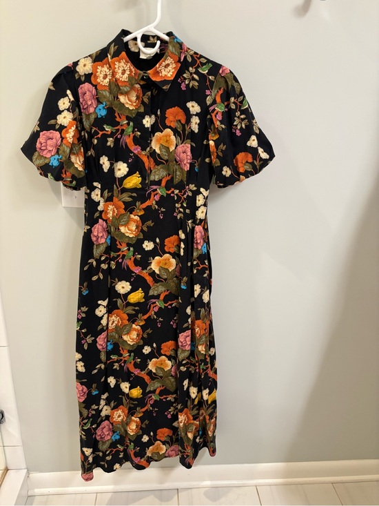Tuckernuck Dresses & Skirts - Tuckernuck Delaney Dress with Multicolor Blooms